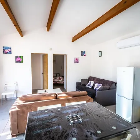 Mari וילה Folelli