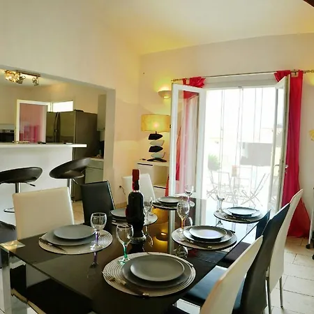 Mari וילה Folelli